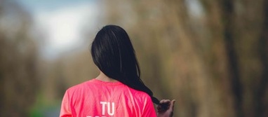 Foto La “Marea Rosa” ya conoce su camiseta Oysho 2025 para sumarse a la Carrera de la Mujer Central Lechera Asturiana 